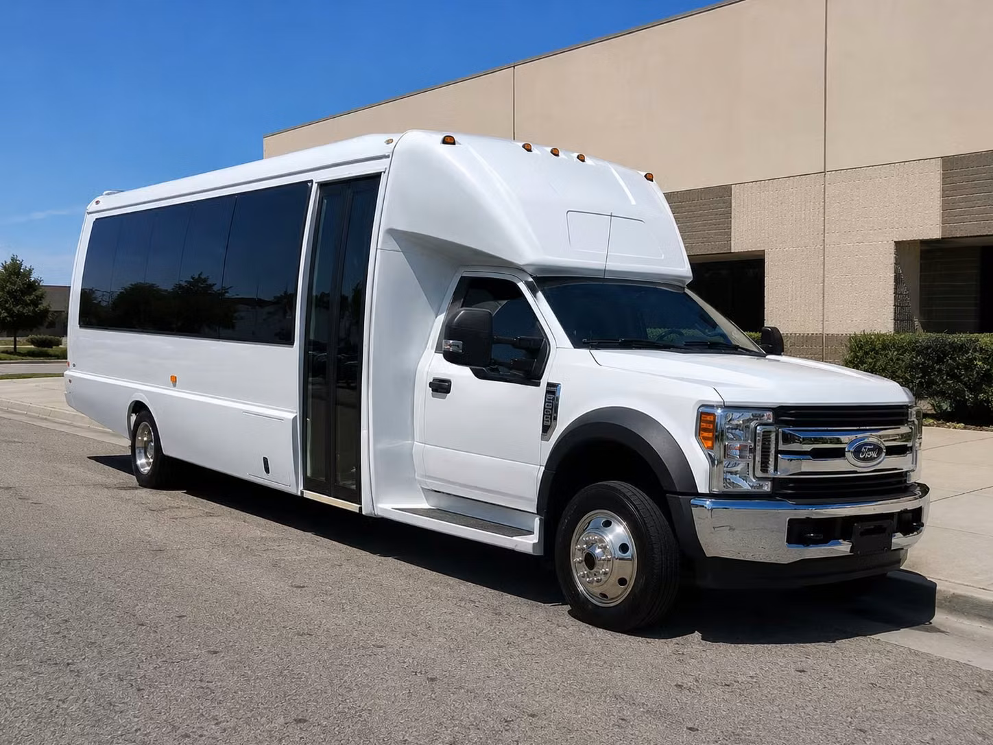 18 passenger minibus