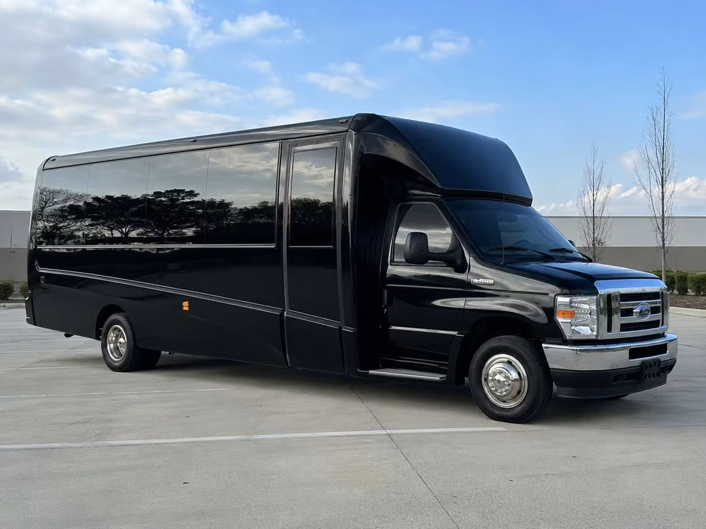 council bluffs 15 passenger minibus rental