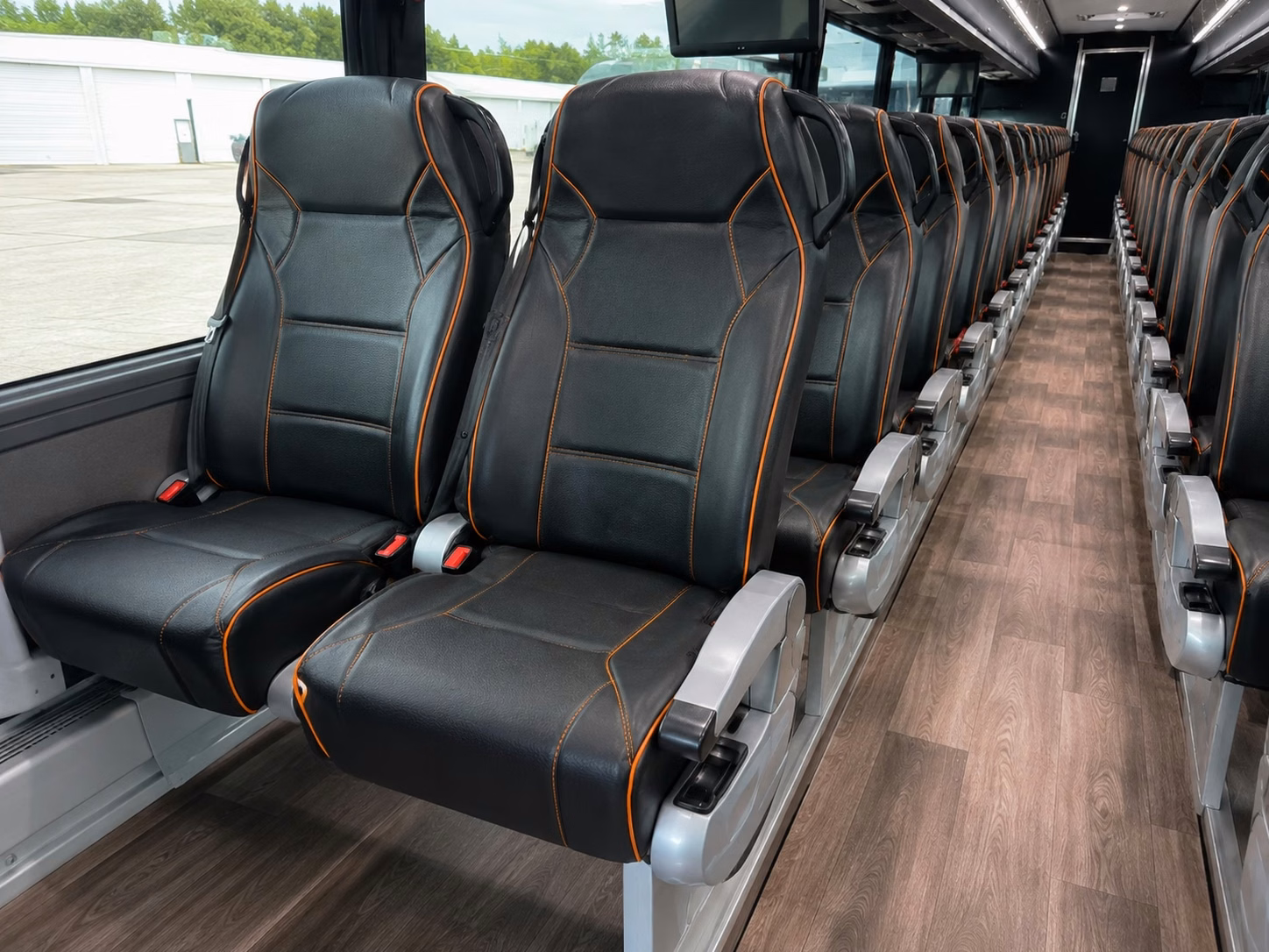 council bluffs wedding shuttle services transportation