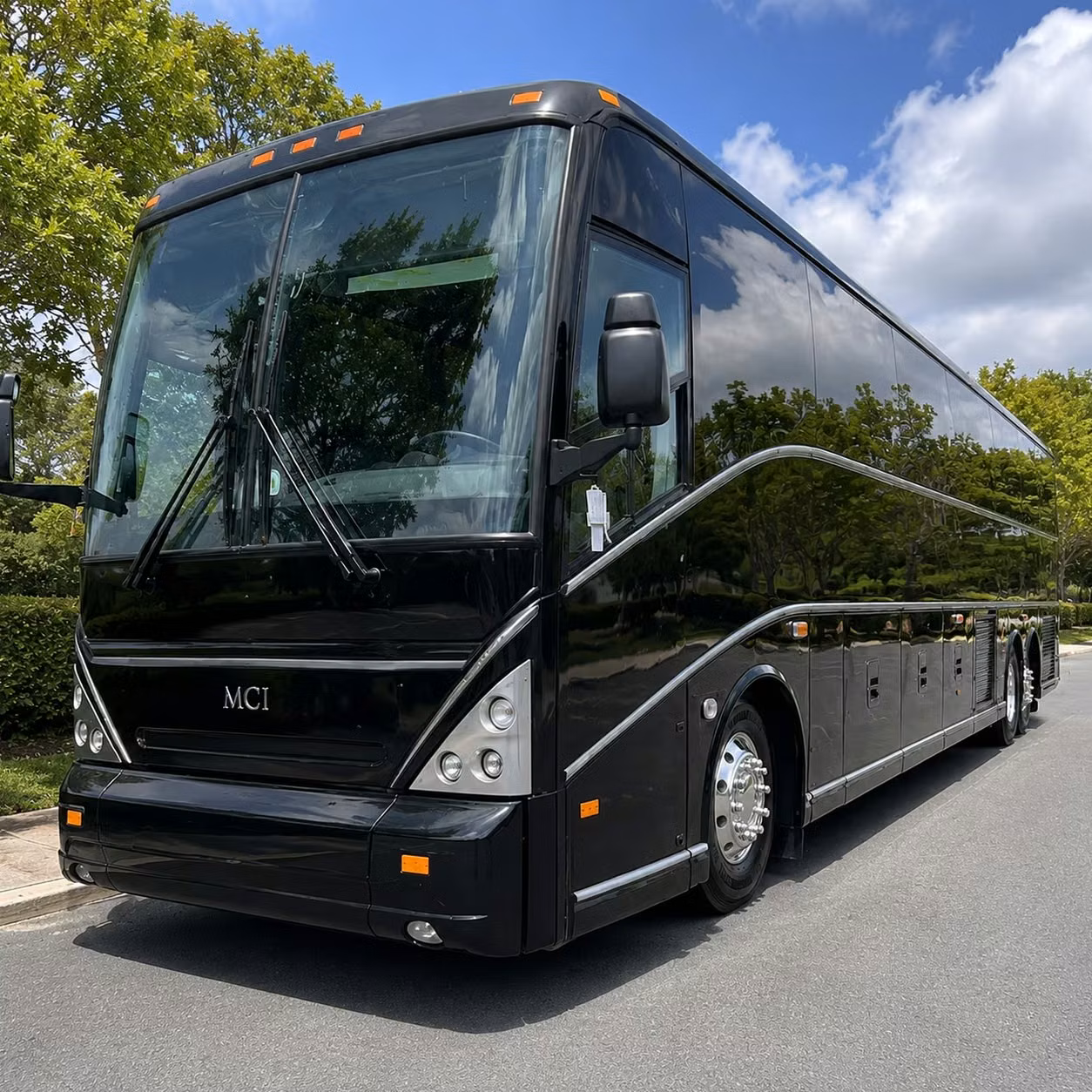 councilbluffscoachbusservice com helps you book corporate shuttles and employee transportation in council bluffs