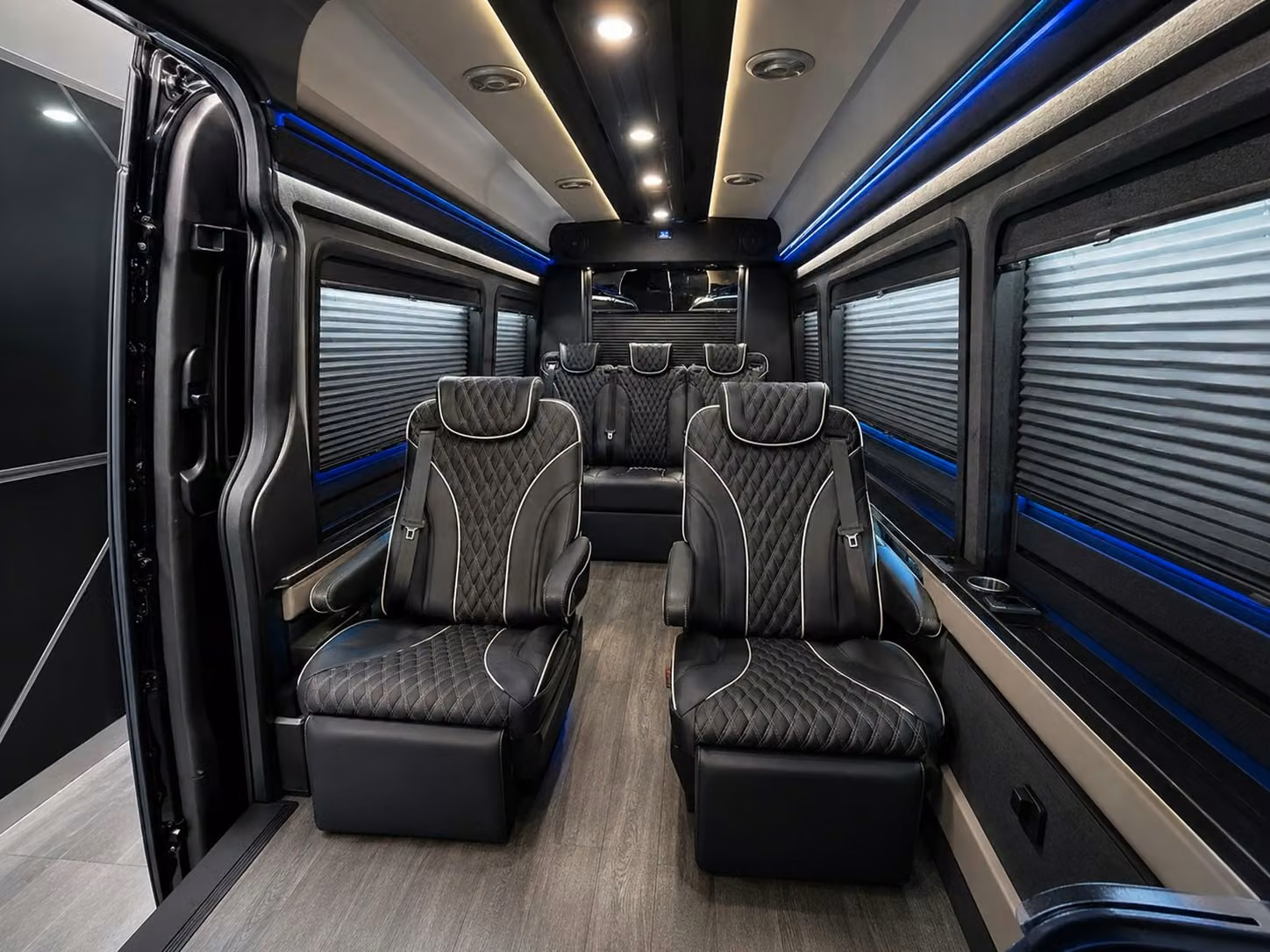 what makes council bluffs airport transportation easier with councilbluffscoachbusservice com
